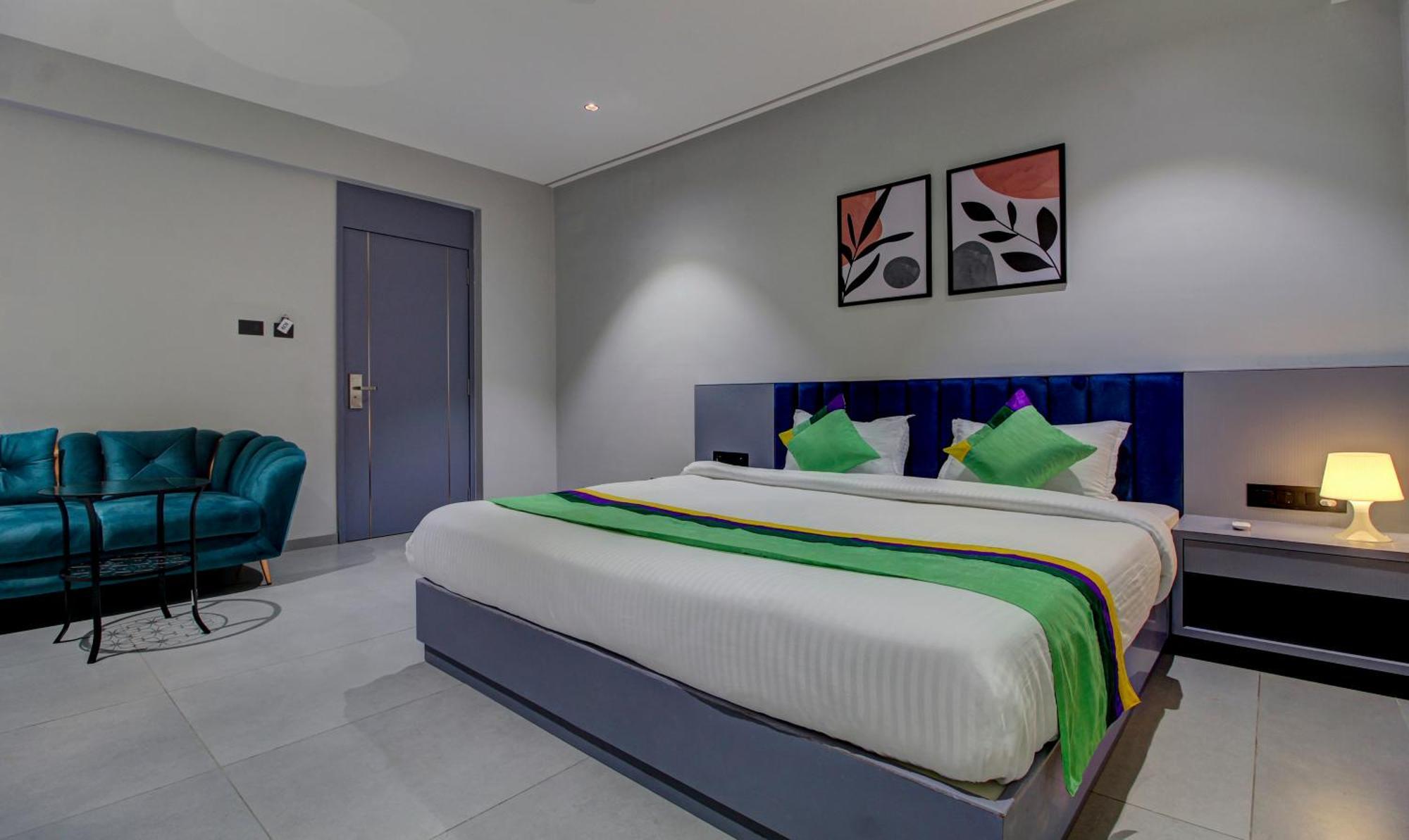 Comfort Inn Baner- Indian Nationals Only Pune Exterior photo